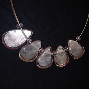 Wire necklace with glass beads in light pink